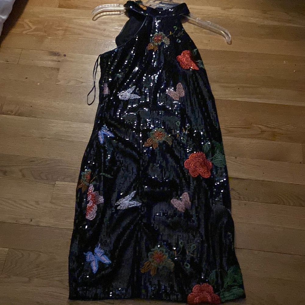Sequin fitted zipper up back cocktail dress ( fits size small)